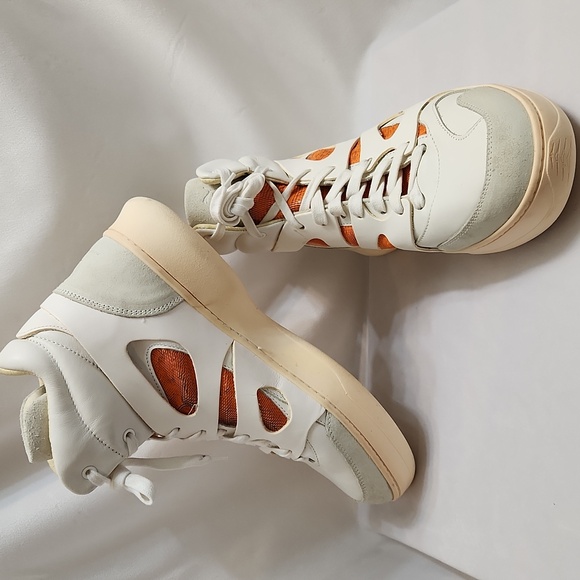 Alexander McQueen X Puma Hightop White and Orange Sneakers (M Size 10) - Picture 5 of 16